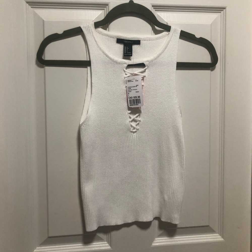 NWT white crop top.